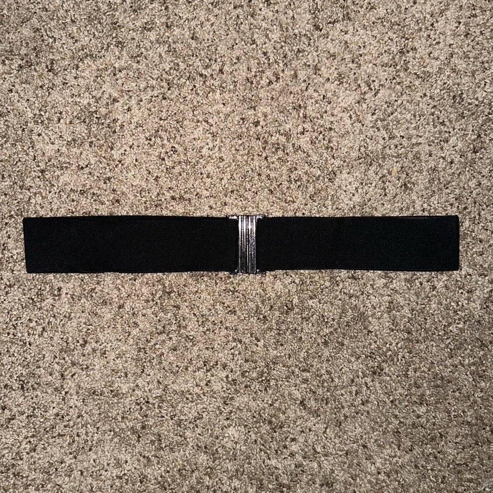 Black clip belt